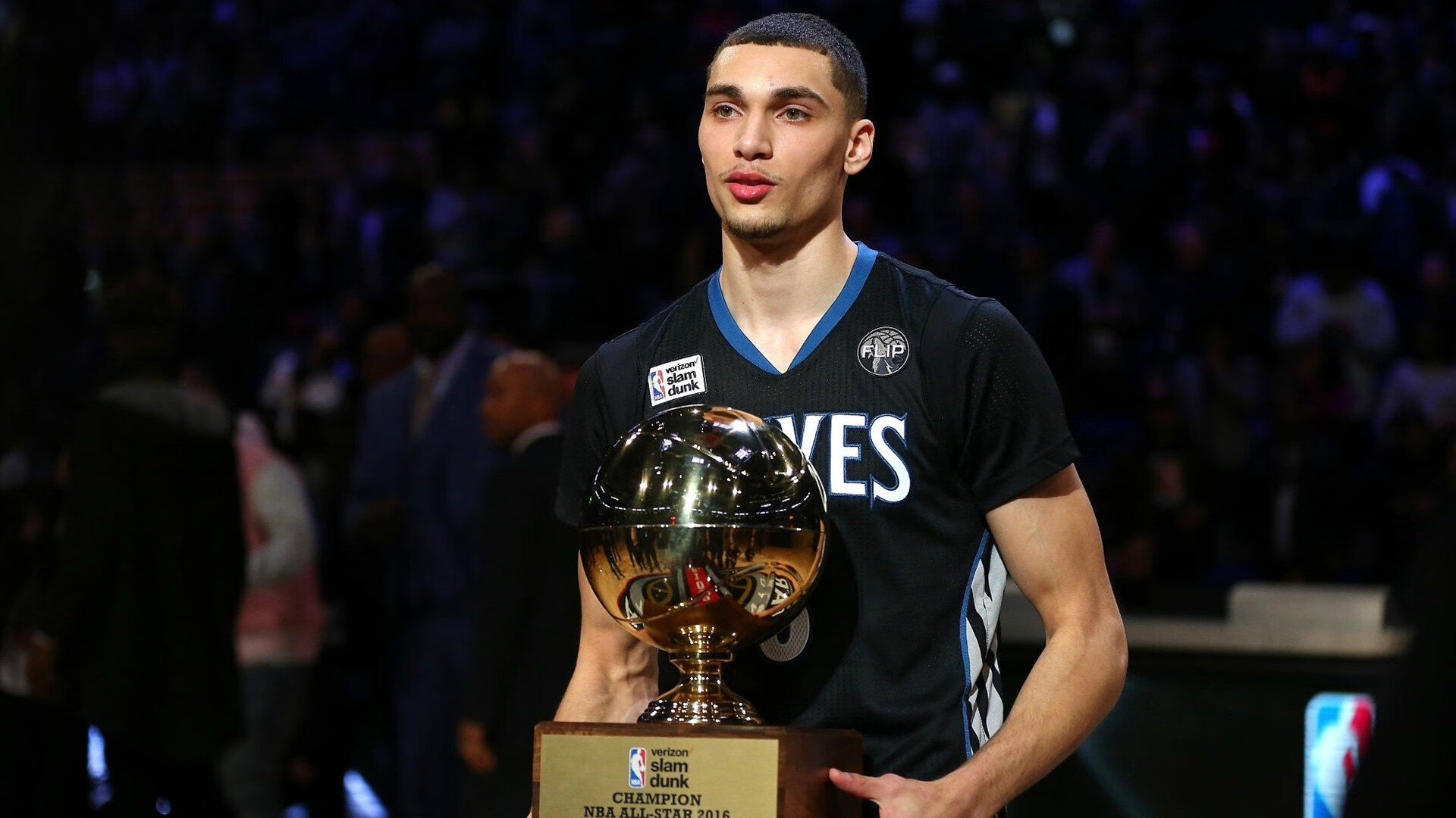 开云官方-英超：托特纳姆热刺3-2战胜莱斯特城，孙兴慜梅献双球，效力于英超托特纳姆热刺足球俱乐部